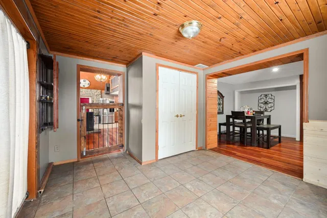 $428,000 | 9588 Akes Hill Road, Dillsboro, IN 47018