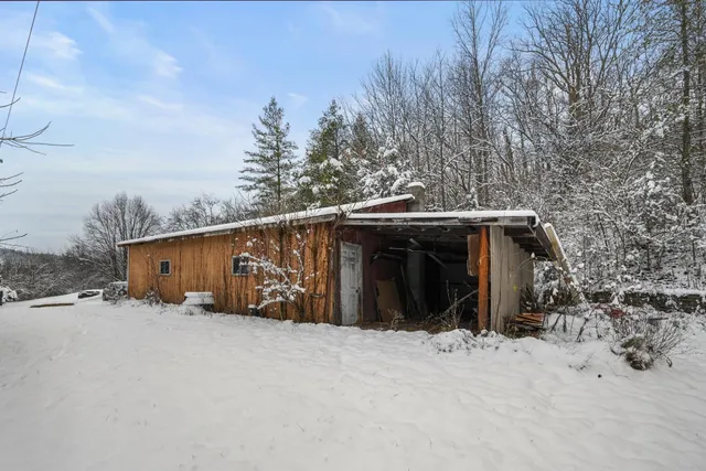 $428,000 | 9588 Akes Hill Road, Dillsboro, IN 47018