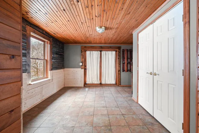 $428,000 | 9588 Akes Hill Road, Dillsboro, IN 47018