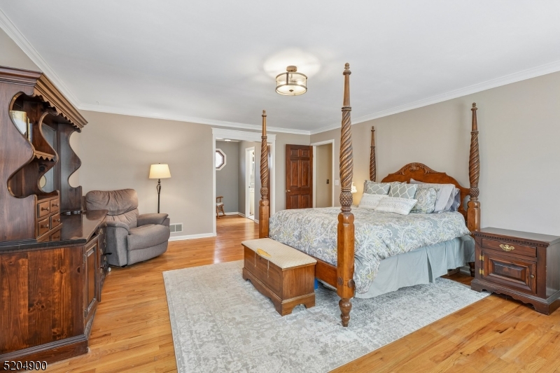 31 Branko Road Berkeley Heights, NJ 07922 - Photo 17 of 35