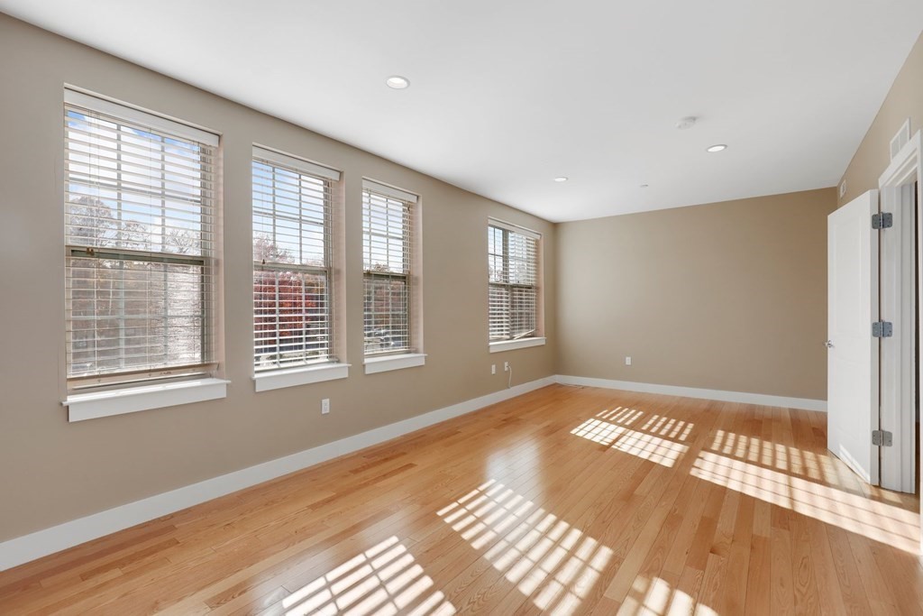 2 Powder Mill Square, Unit 6 Andover, MA 01810 - Photo 15 of 35 Gallery Image 15