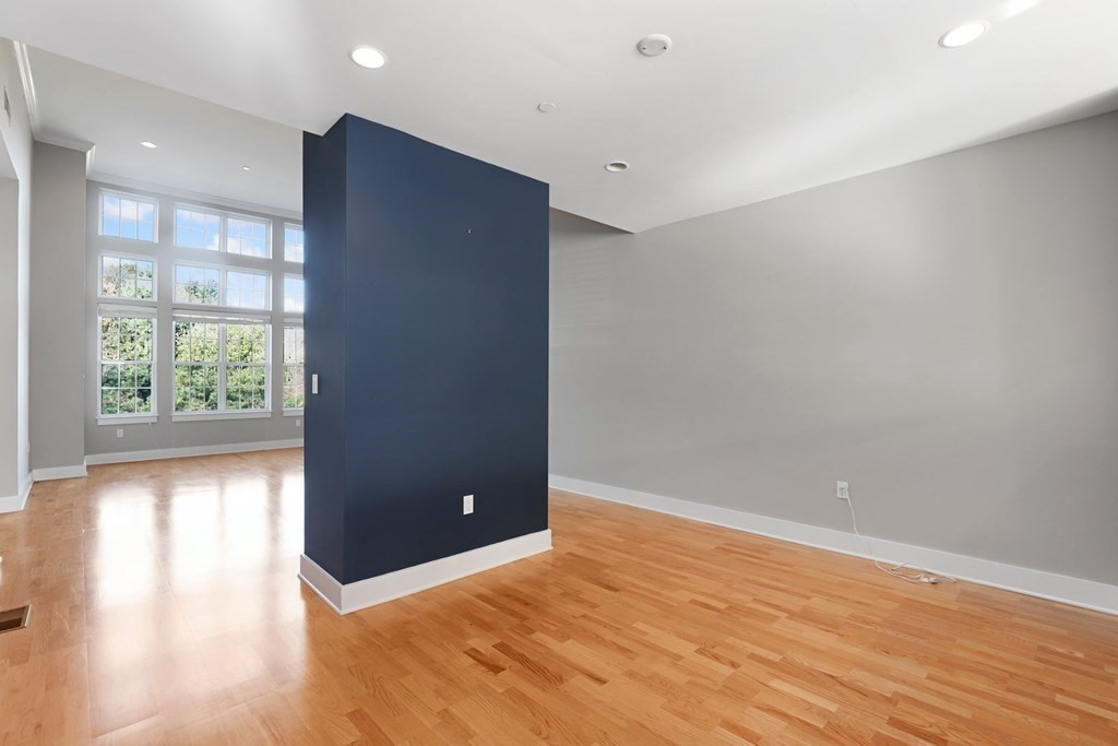 2 Powder Mill Square, Unit 6 Andover, MA 01810 - Photo 8 of 35 Gallery Image 8