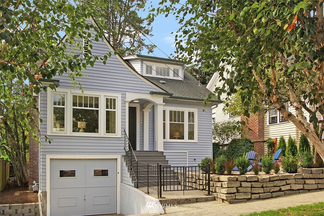 3909 Interlake Avenue North Seattle, WA 98103 - Photo 1 of 38 Gallery Image 1