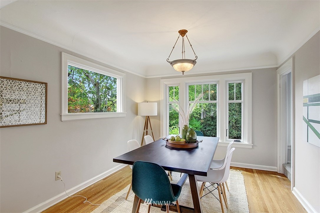 3909 Interlake Avenue North Seattle, WA 98103 - Photo 11 of 38 Gallery Image 11