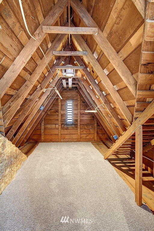 3909 Interlake Avenue North Seattle, WA 98103 - Photo 20 of 38 Gallery Image 20