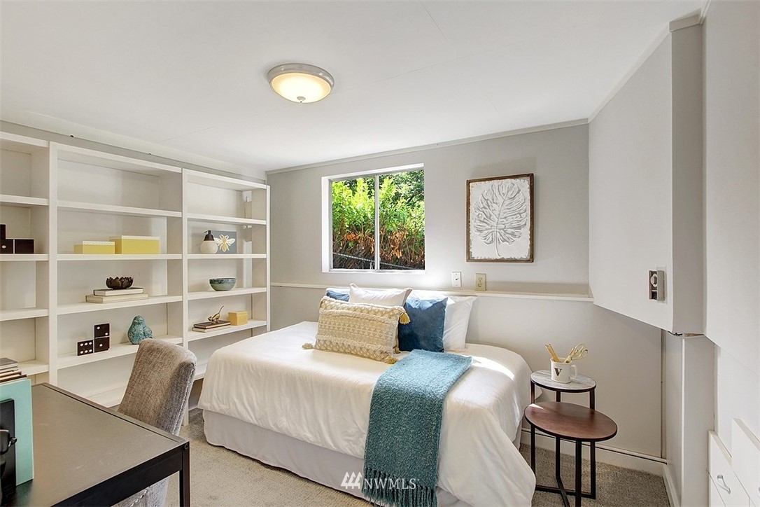 3909 Interlake Avenue North Seattle, WA 98103 - Photo 25 of 38 Gallery Image 25