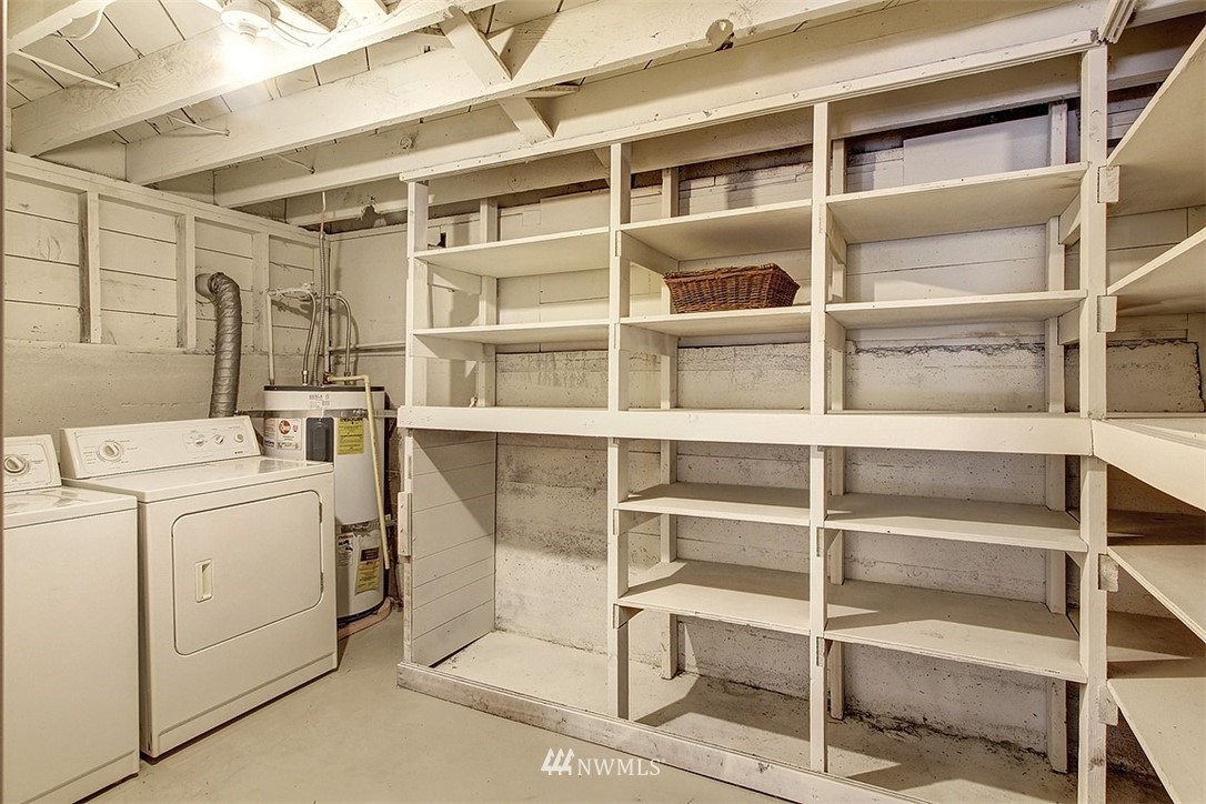 3909 Interlake Avenue North Seattle, WA 98103 - Photo 28 of 38 Gallery Image 28