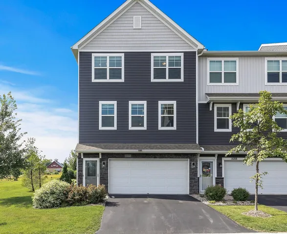 $377,500 | 1690 Windigo Lane, Shakopee, MN 55379