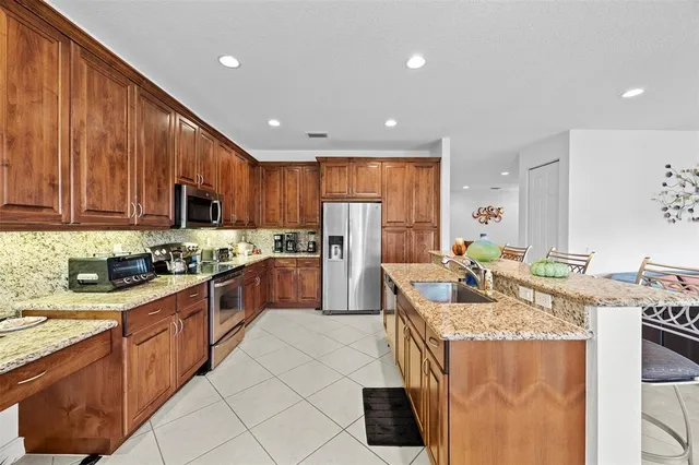 a view of a workspace with furniture