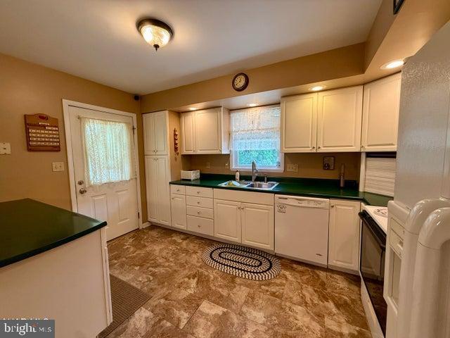 703 Spring Street Saxton, PA 16678 - Photo 4 of 51