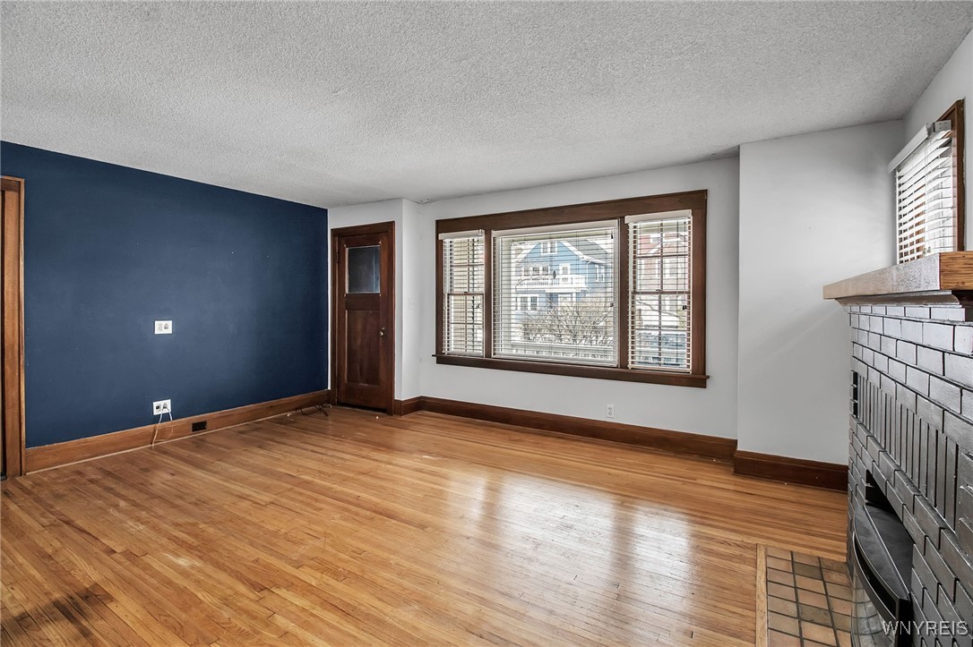 87 Tulane Road Tonawanda, NY 14217 - Photo 6 of 40 Lower Unit