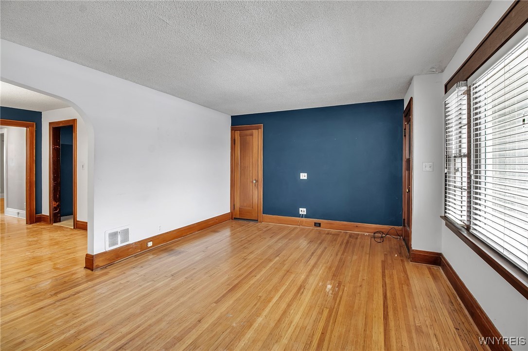 87 Tulane Road Tonawanda, NY 14217 - Photo 7 of 40 Lower Unit