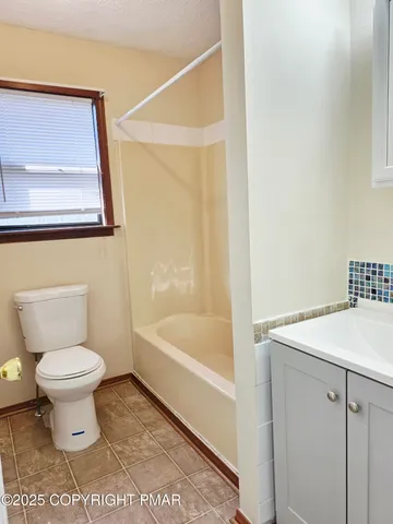 $2,000 | 9040 Idlewild Drive, Tobyhanna, PA 18466