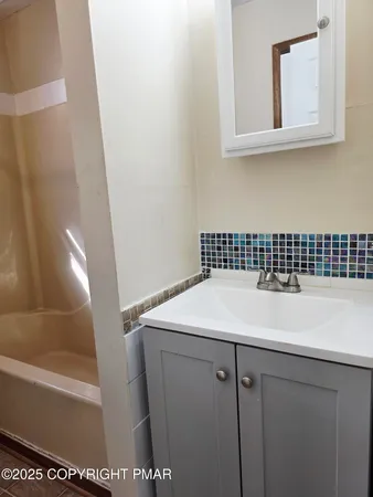 $1,650 | 9040 Idlewild Drive, Tobyhanna, PA 18466