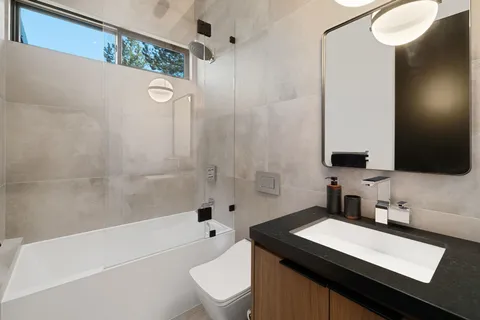 $2,875,000 | 15612 Ski Slope Way, Truckee, CA 96161