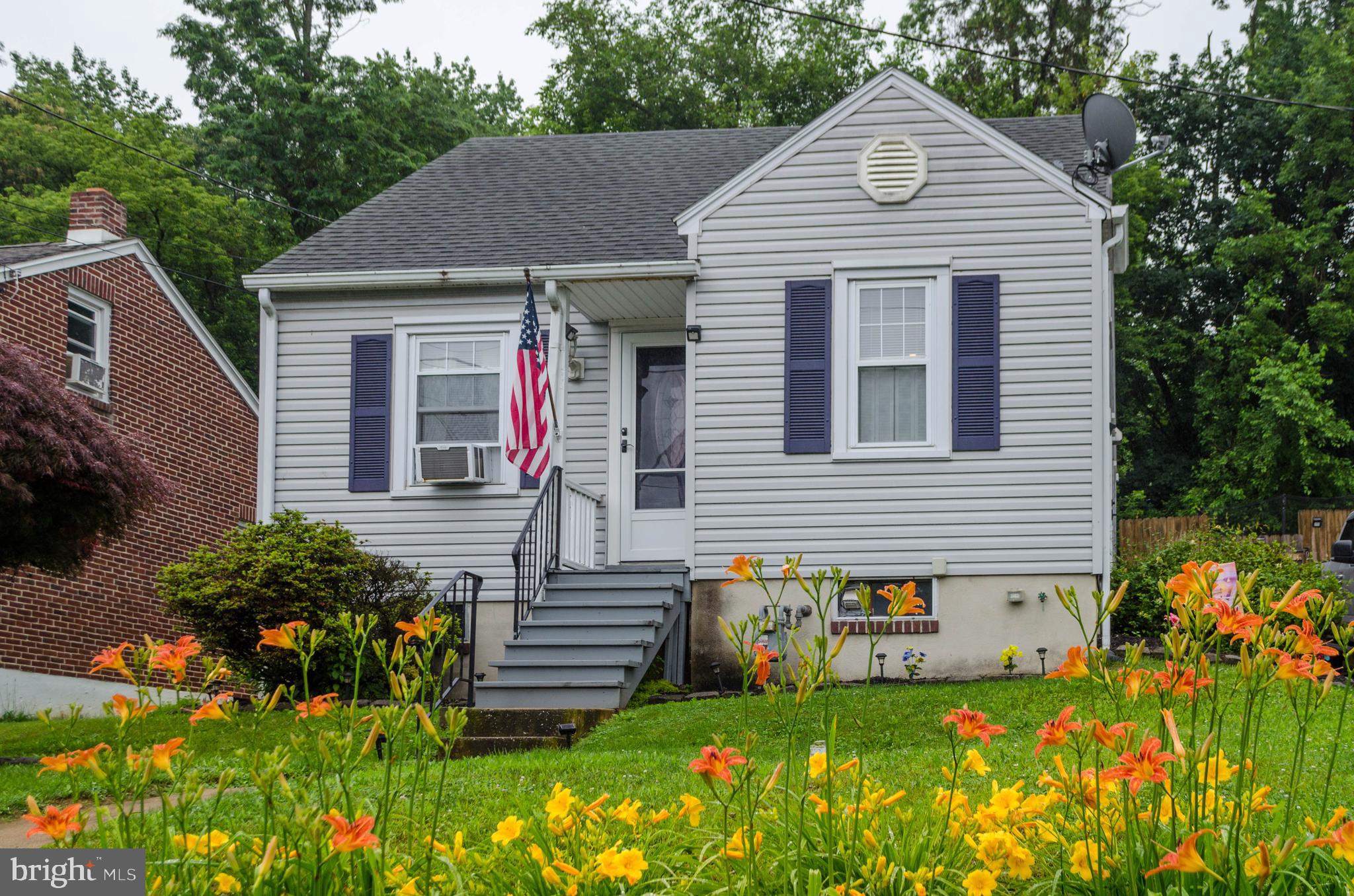 556 Hillcrest Road York, PA 17403 - Photo 1 of 38 Gallery Image 1