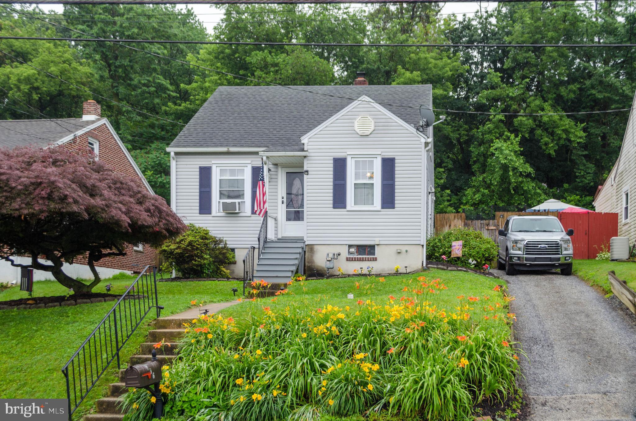 556 Hillcrest Road York, PA 17403 - Photo 2 of 38 Gallery Image 2