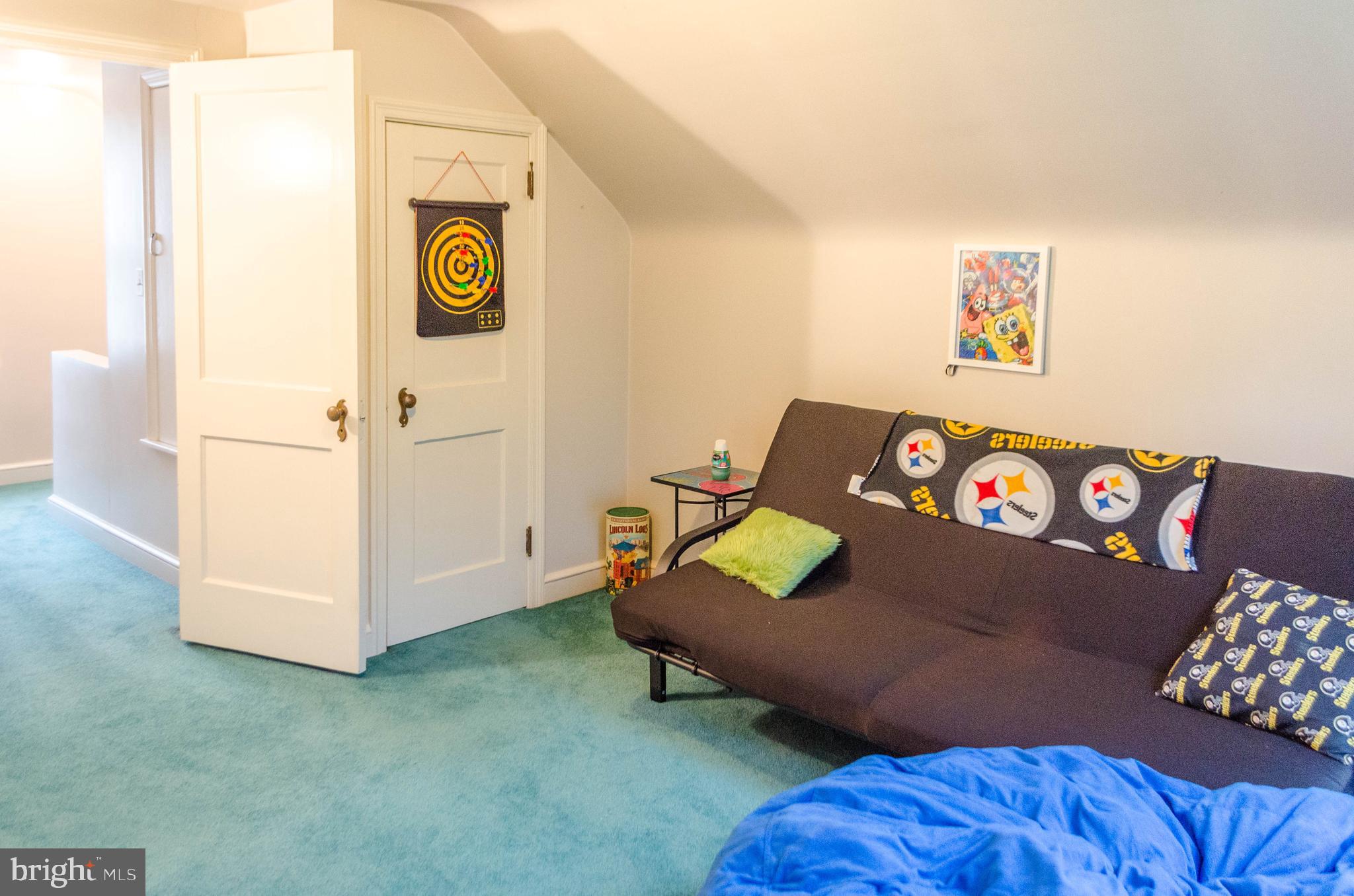 556 Hillcrest Road York, PA 17403 - Photo 29 of 38 Gallery Image 29