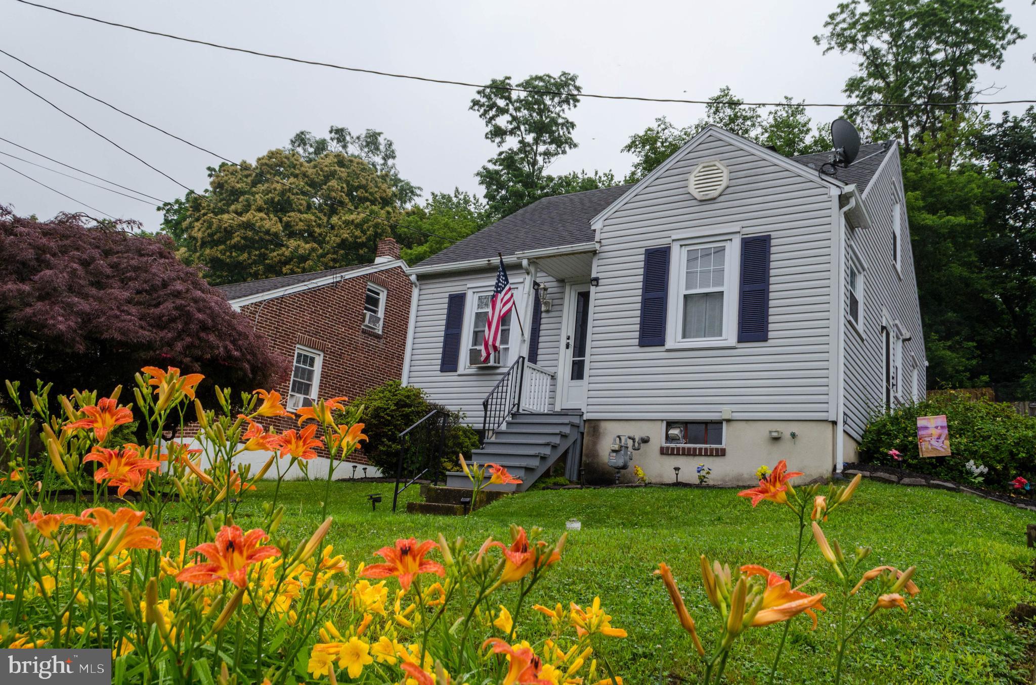 556 Hillcrest Road York, PA 17403 - Photo 3 of 38 Gallery Image 3
