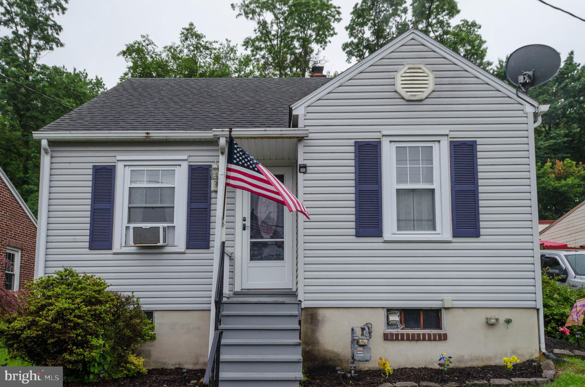 556 Hillcrest Road York, PA 17403 - Photo 7 of 38 Gallery Image 7