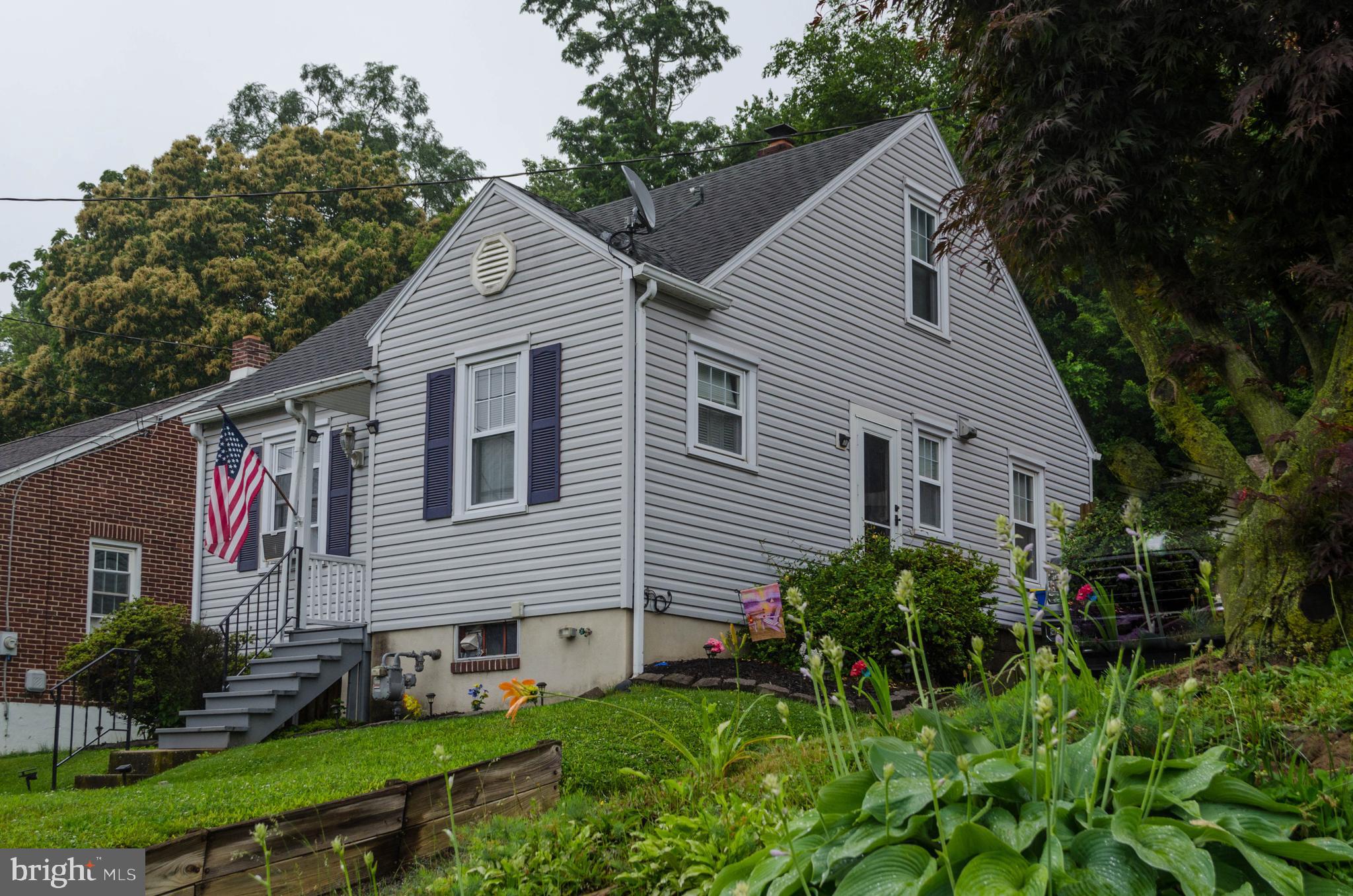 556 Hillcrest Road York, PA 17403 - Photo 8 of 38 Gallery Image 8