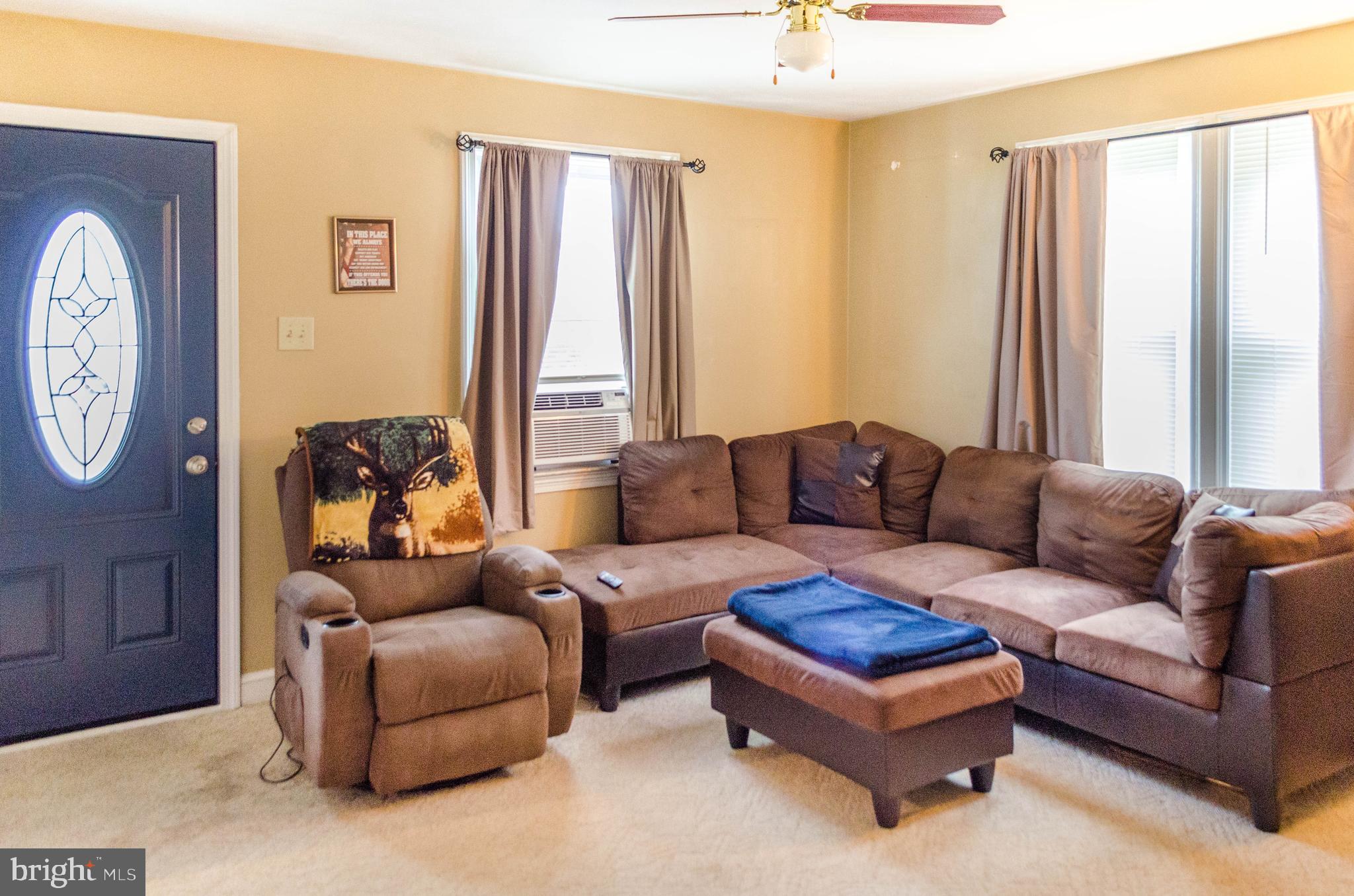 556 Hillcrest Road York, PA 17403 - Photo 10 of 38 Gallery Image 10