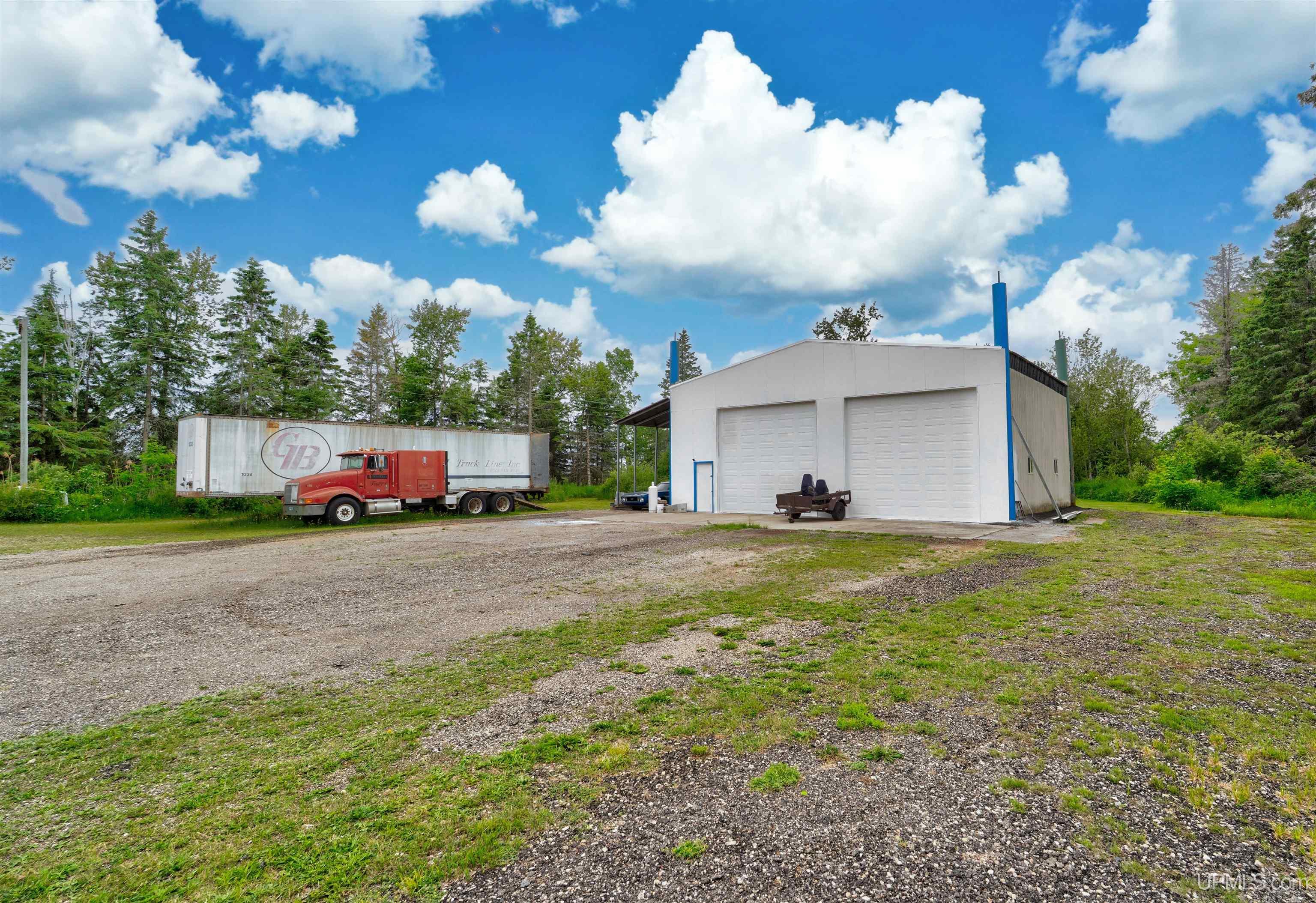 15682 Highway 2 Cooks, MI 49817 - Photo 37 of 56