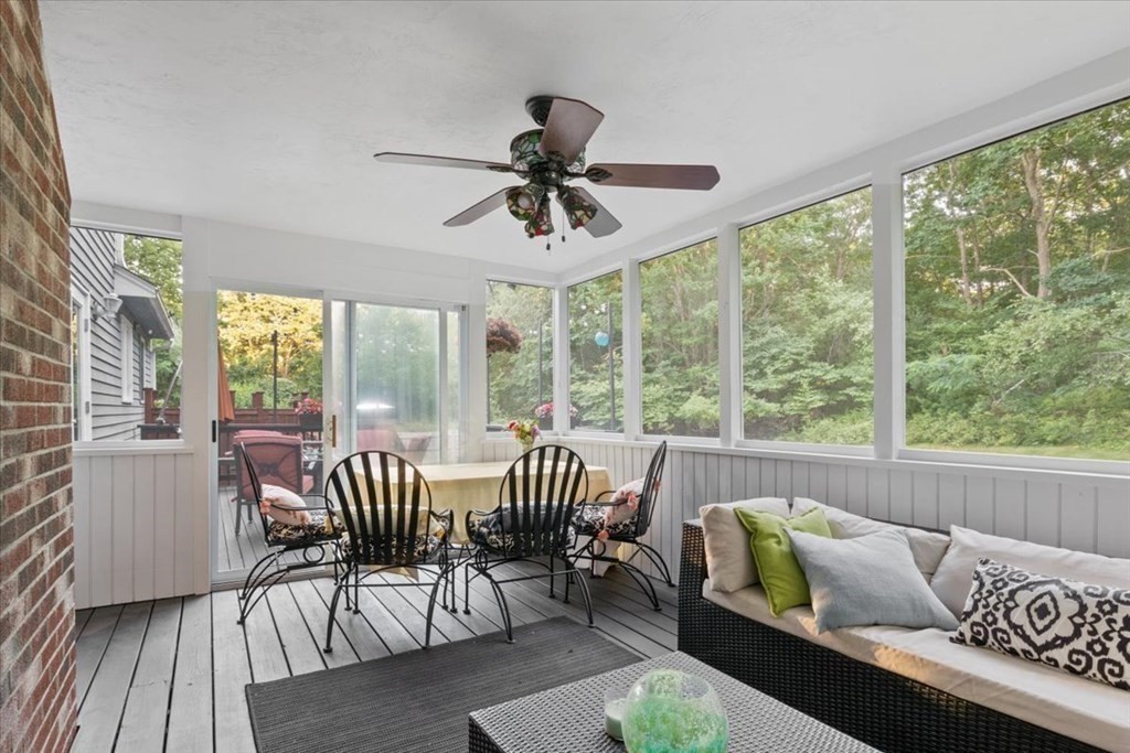 8 Castle Drive Sharon, MA 02067 - Photo 15 of 41