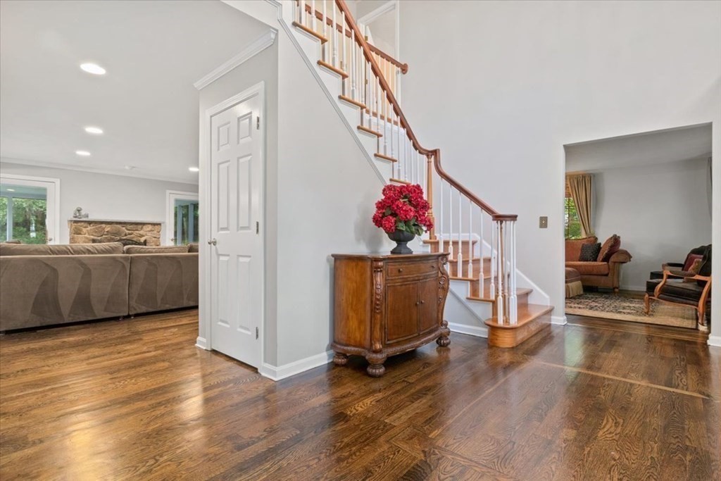 8 Castle Drive Sharon, MA 02067 - Photo 20 of 41