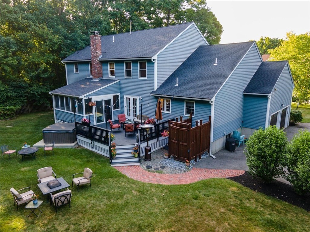 8 Castle Drive Sharon, MA 02067 - Photo 4 of 41