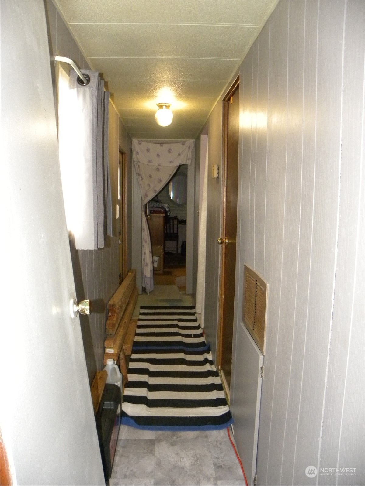 15503 Cedar Park Road Southeast, Unit 14 Olalla, WA 98359 - Photo 18 of 31 a view of entryway