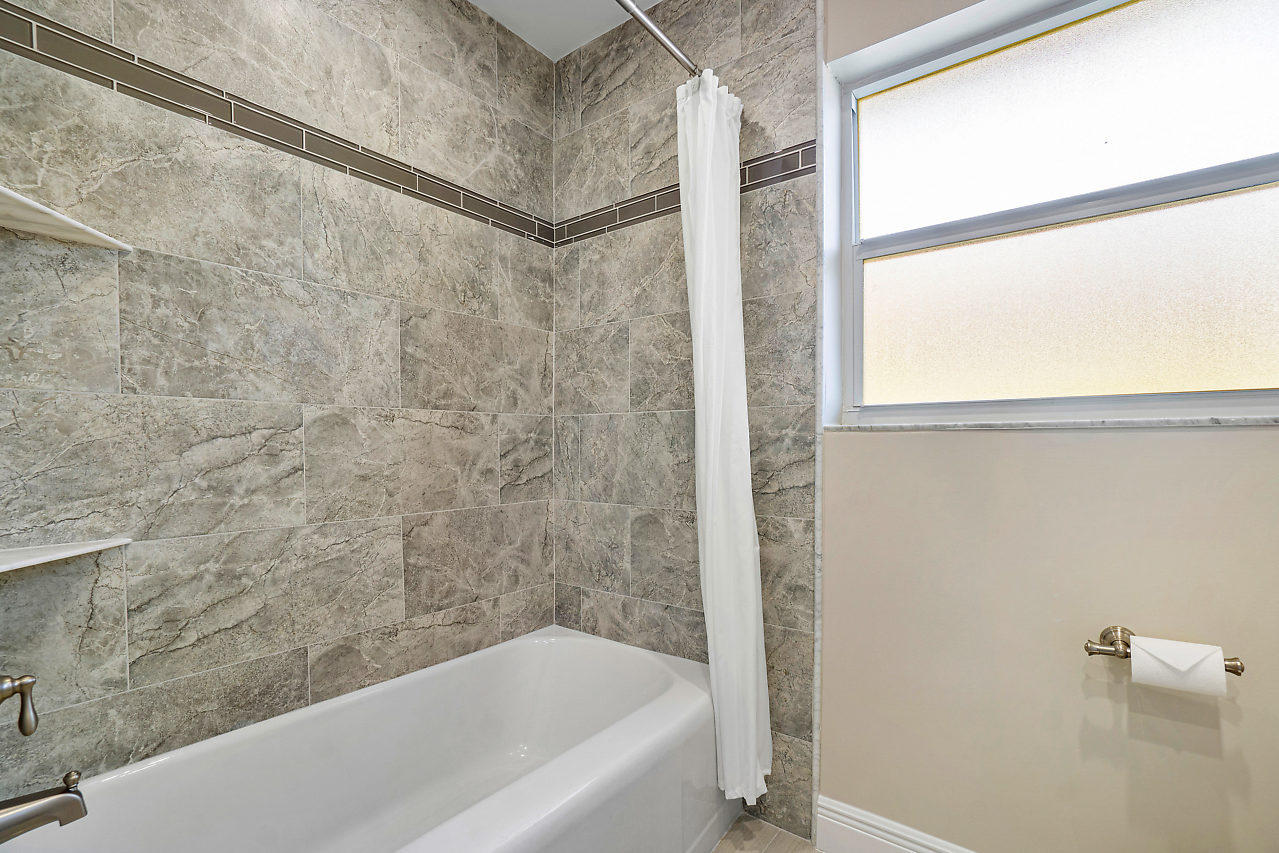 319 Bamboo Road West Palm Beach, FL 33404 - Photo 14 of 46 020-319BambooRd-PalmBeachGardens-FL-smal