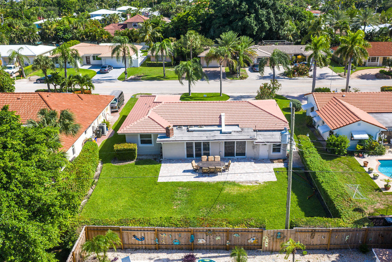 319 Bamboo Road West Palm Beach, FL 33404 - Photo 21 of 46 029-319BambooRd-PalmBeachGardens-FL-smal