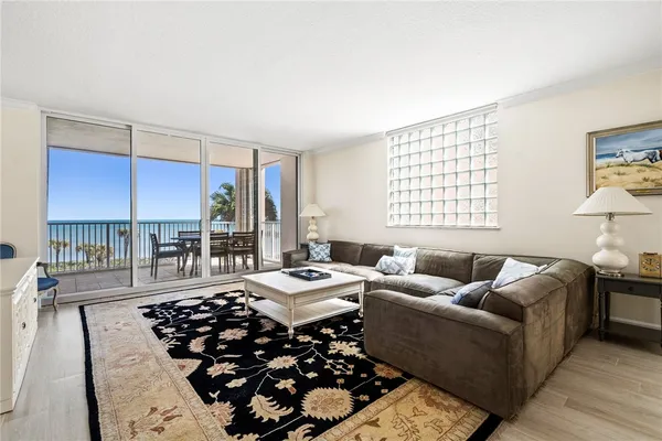 $15,000 | 8866 North Sea Oaks Way, Unit 208, Vero Beach, FL 32963
