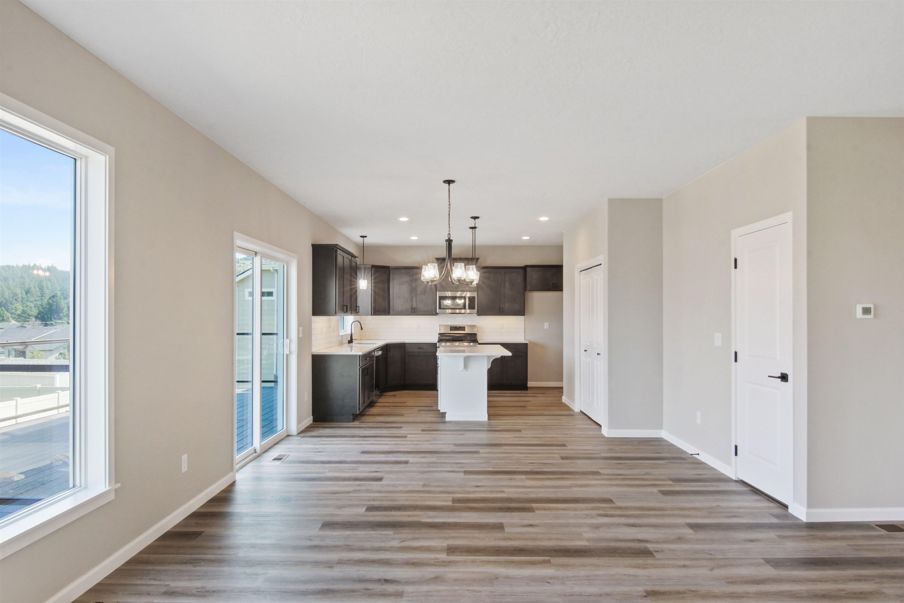 1421 South Coleman Road Spokane, WA 99212 - Photo 7 of 21 Gallery Image 7