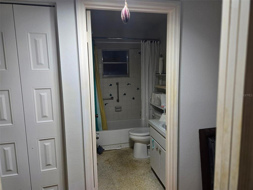 211 Rickenbacker Drive Sun City Center, FL 33573 - Photo 11 of 25