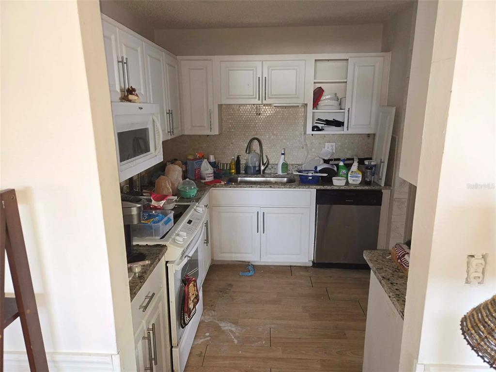 211 Rickenbacker Drive Sun City Center, FL 33573 - Photo 25 of 25