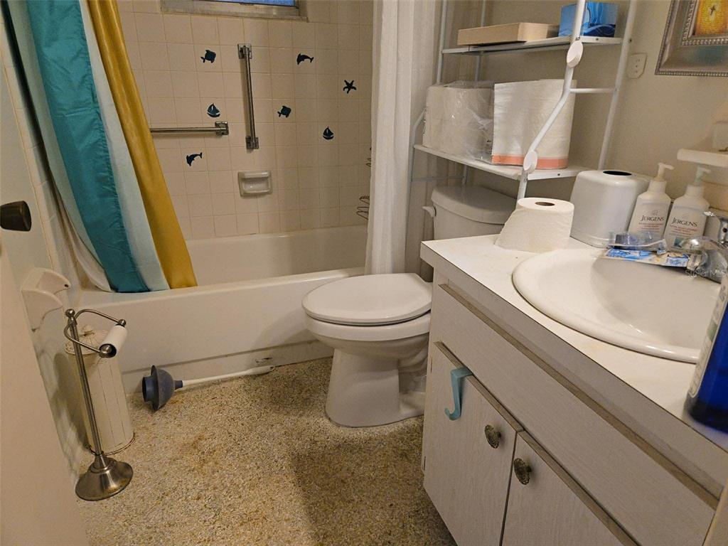 211 Rickenbacker Drive Sun City Center, FL 33573 - Photo 9 of 25