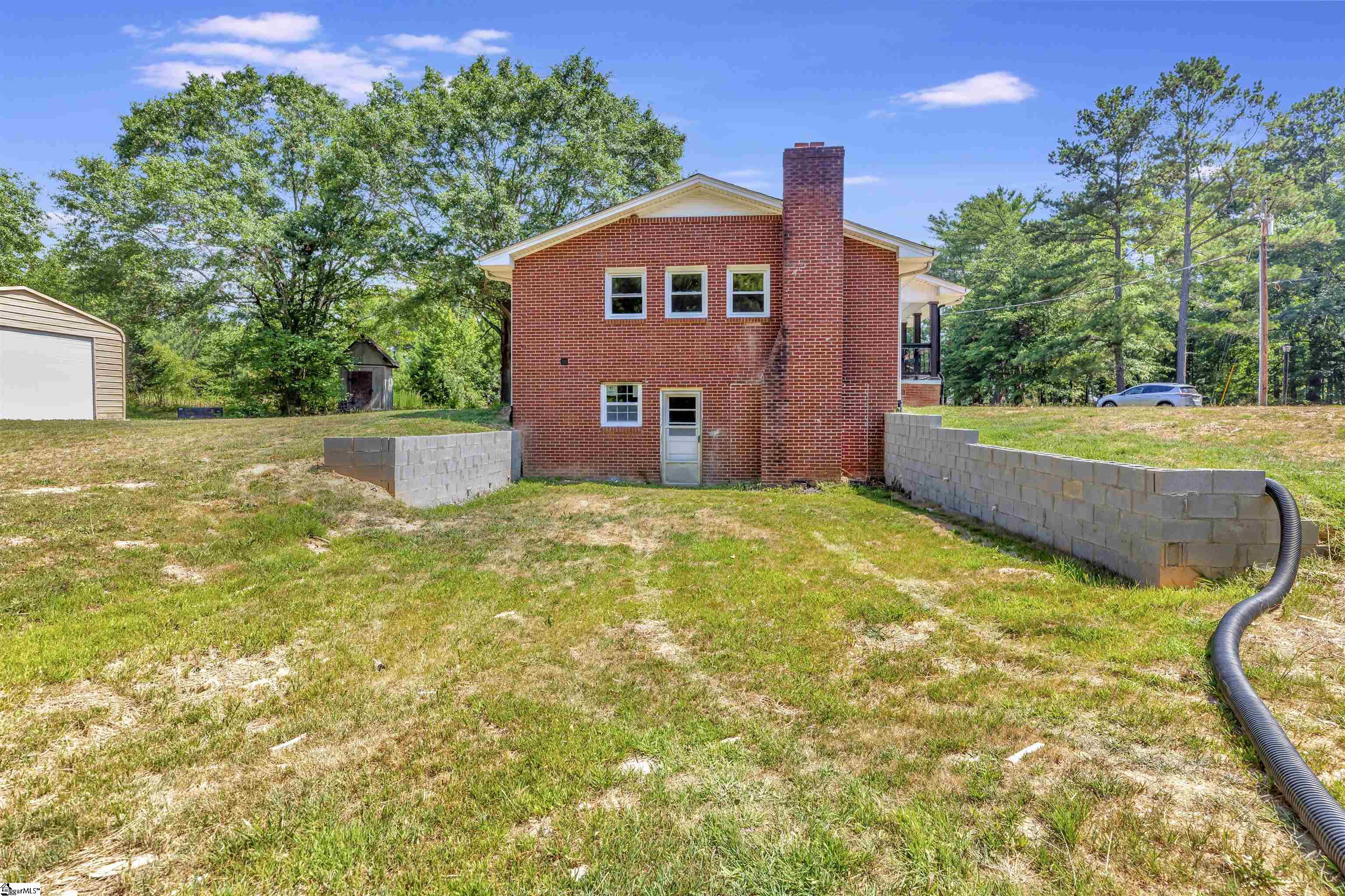 105 Evatt Road Honea Path, SC 29654 - Photo 4 of 35