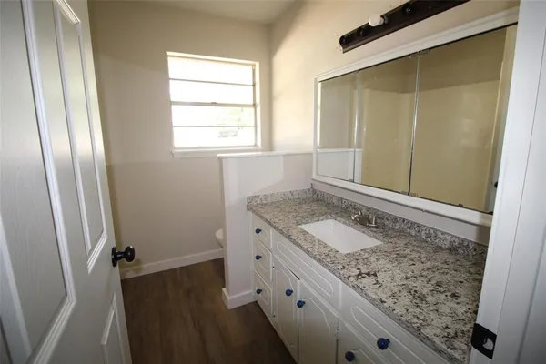 $1,300 | 510 Bradburn Road, Unit 510, Grand Saline, TX 75140