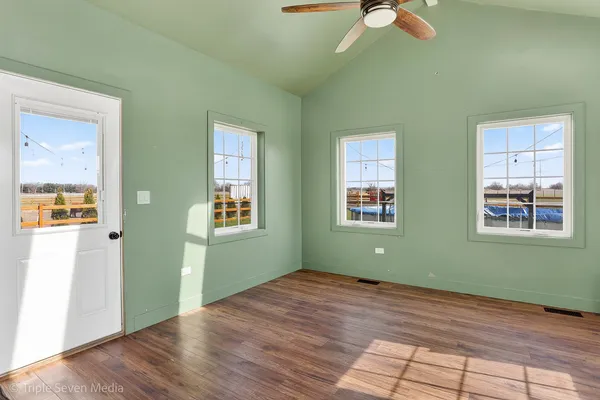 $827,000 | 30847 South Indian Trail Road, Wilmington, IL 60481