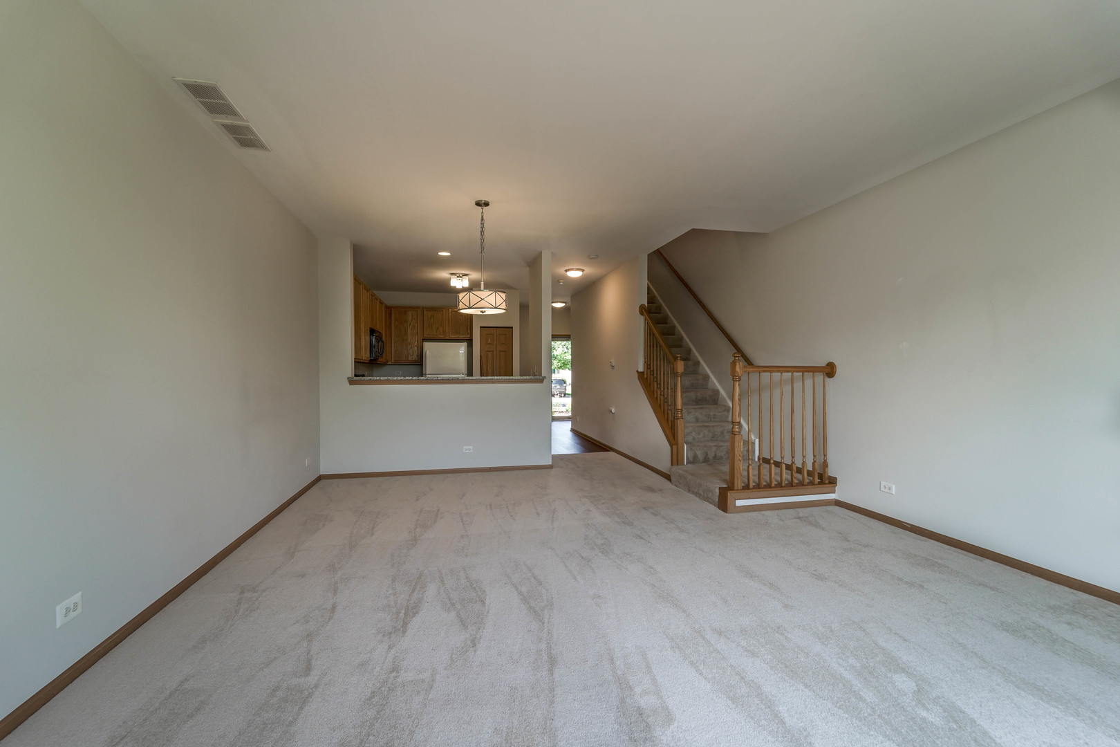 934 Genesee Drive Naperville, IL 60563 - Photo 7 of 30