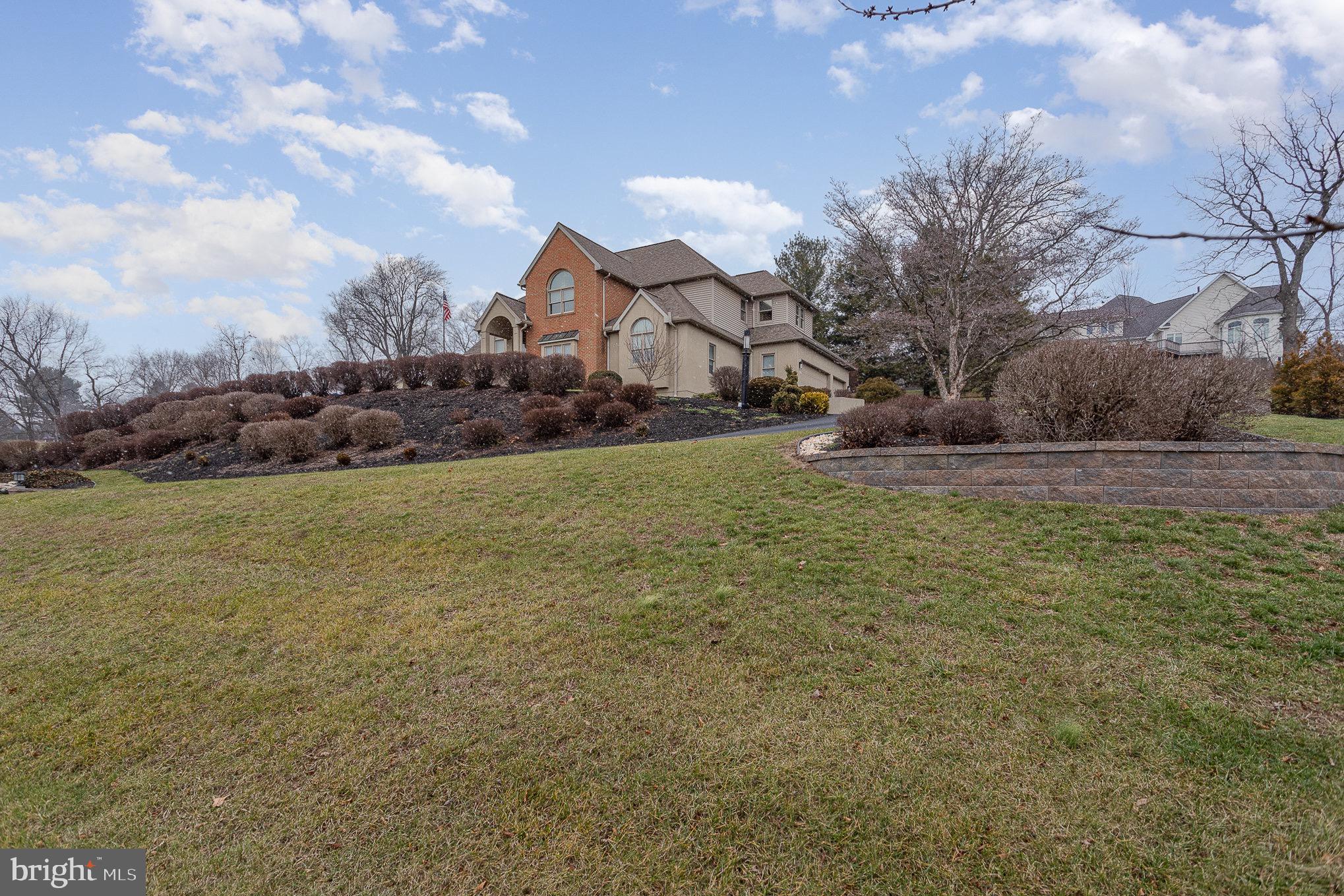 325 East Woods Drive Lititz, PA 17543 - Photo 4 of 58