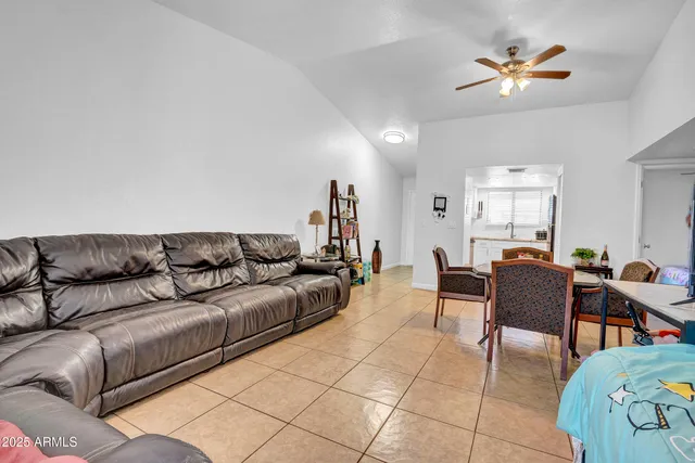 $3,100,000 | 3027 East Grandview Road, Unit 1, Phoenix, AZ 85032