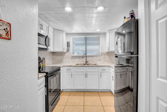 $3,100,000 | 3027 East Grandview Road, Unit 1, Phoenix, AZ 85032