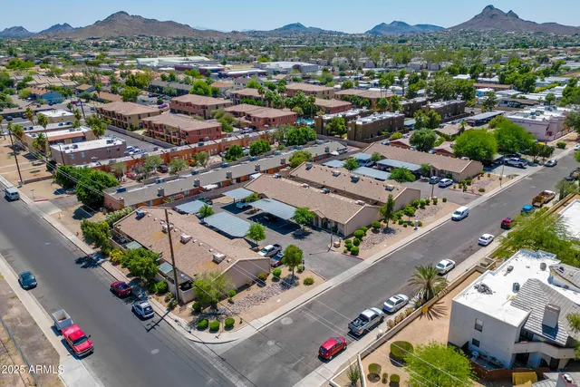 $3,100,000 | 3027 East Grandview Road, Unit 1, Phoenix, AZ 85032