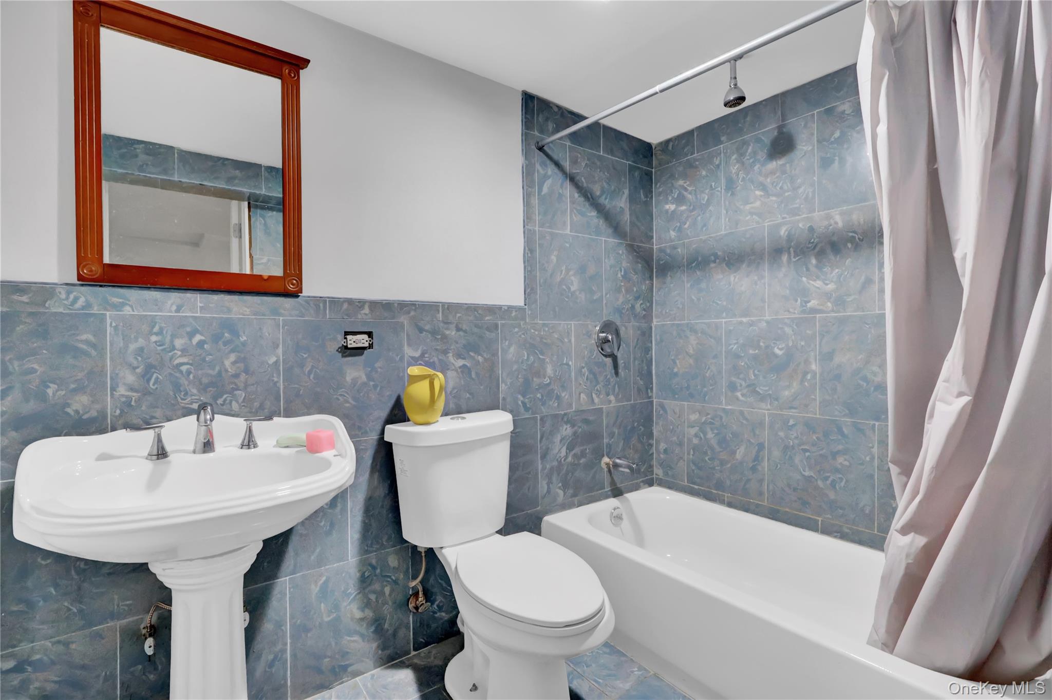 88-37 88th Street Queens, NY 11421 - Photo 17 of 20