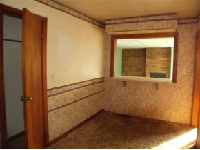423 West 3rd Street Rochester, IN 46975 - Photo 4 of 10