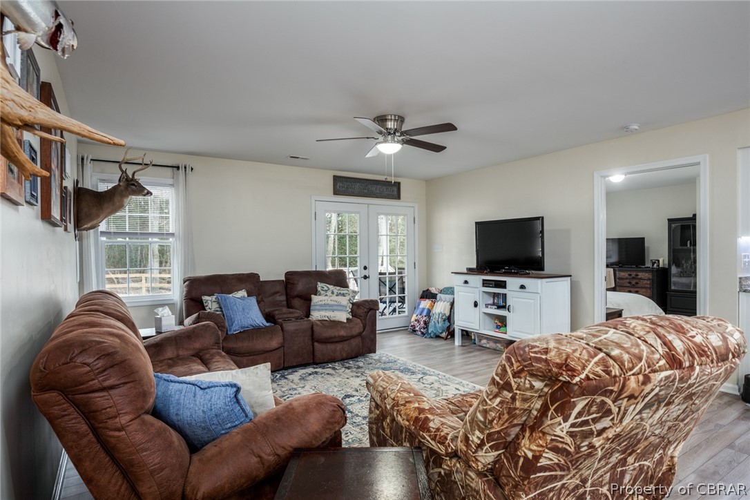 3142 Greys Point Road Topping, VA 23169 - Photo 16 of 41 Gallery Image 16