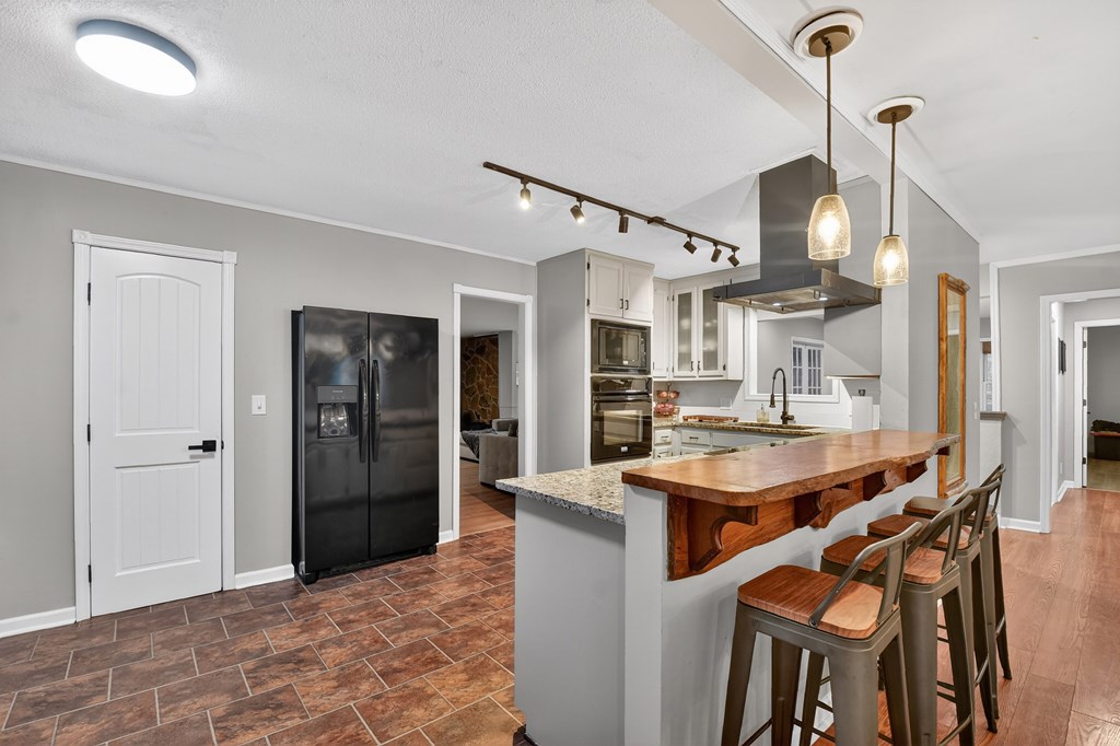 111 Laurel Crossing Blue Ridge, GA 30513 - Photo 12 of 50